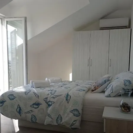 Lucija With Sea View